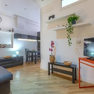 bologna-modern-apartment-saragozza-district.emilia-romagnahotels.net/